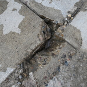 Rapid Patch® Moldable Concrete Repair